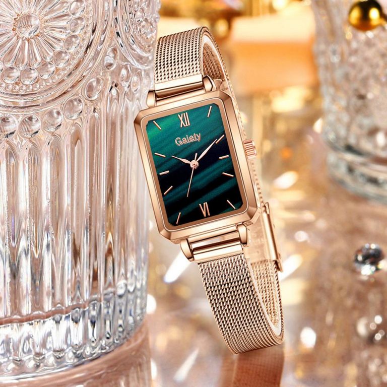 Gaiety Brand Women Watches and Bracelet Set in Green Dial 3