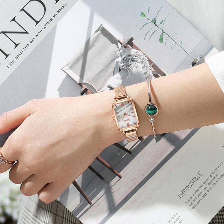 Gaiety Brand Women Watches and Bracelet Set in Green Dial 2